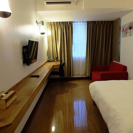 Cozy@9Hotel&Kitchen Банкок Екстериор снимка
