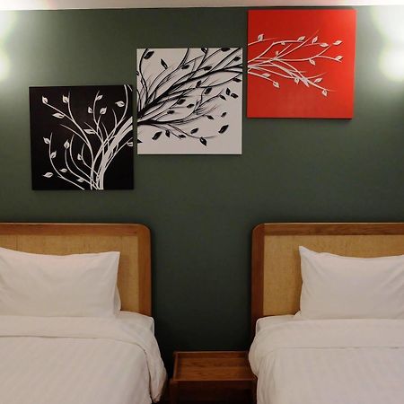 Cozy@9Hotel&Kitchen Банкок Екстериор снимка