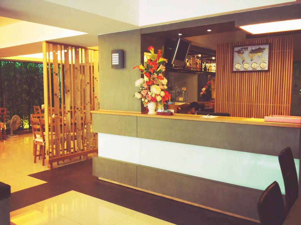 Cozy@9Hotel&Kitchen Банкок Екстериор снимка
