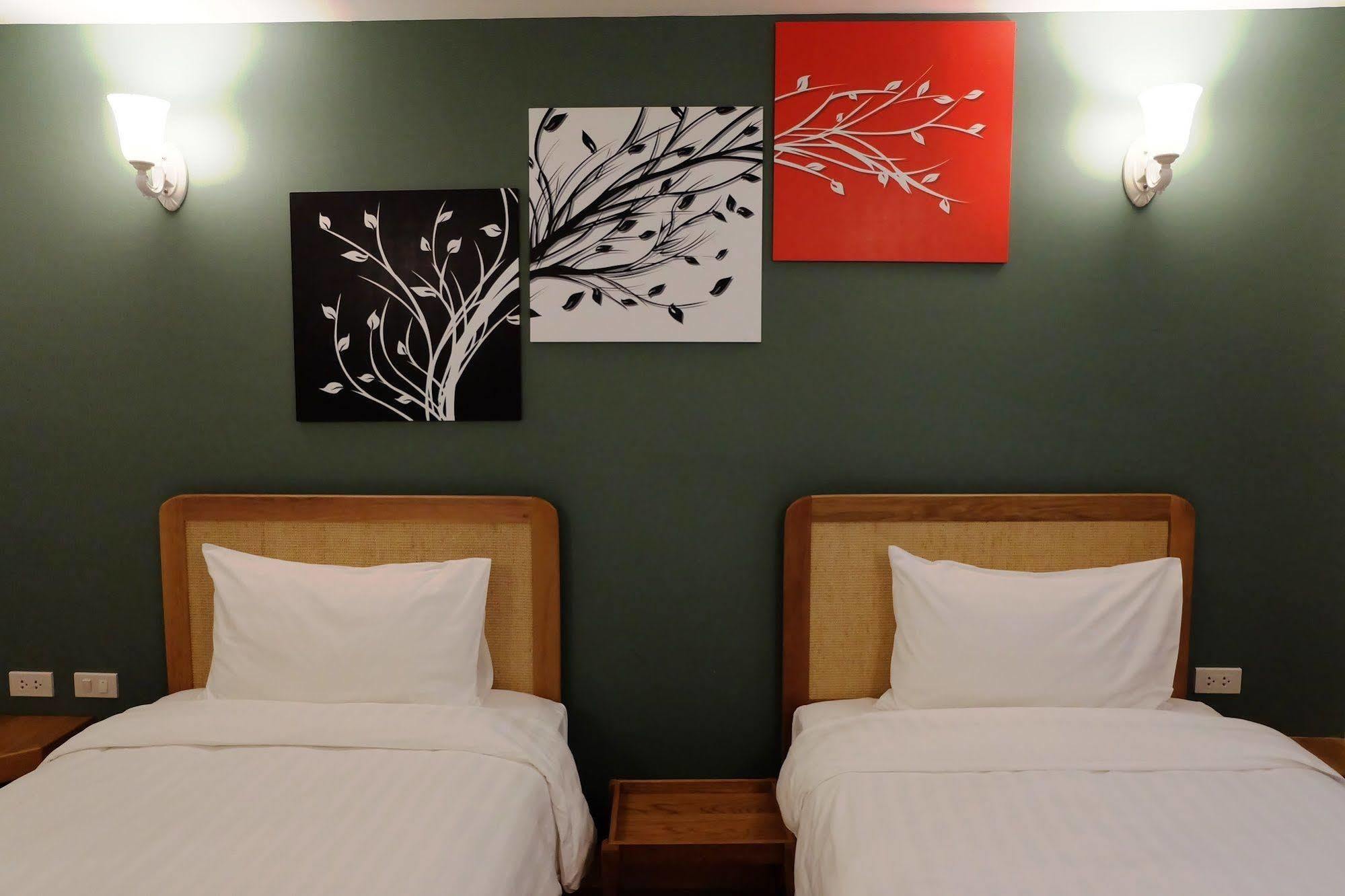 Cozy@9Hotel&Kitchen Банкок Екстериор снимка